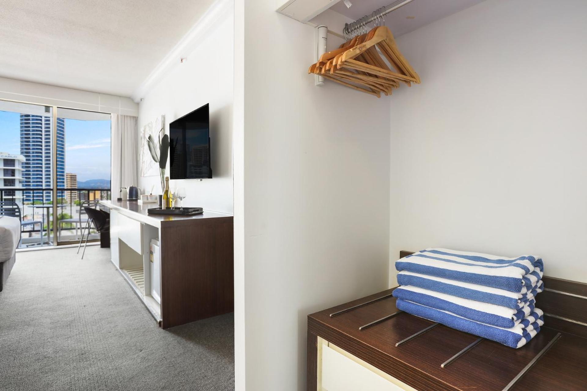 Apartment Surfers Gold Coast